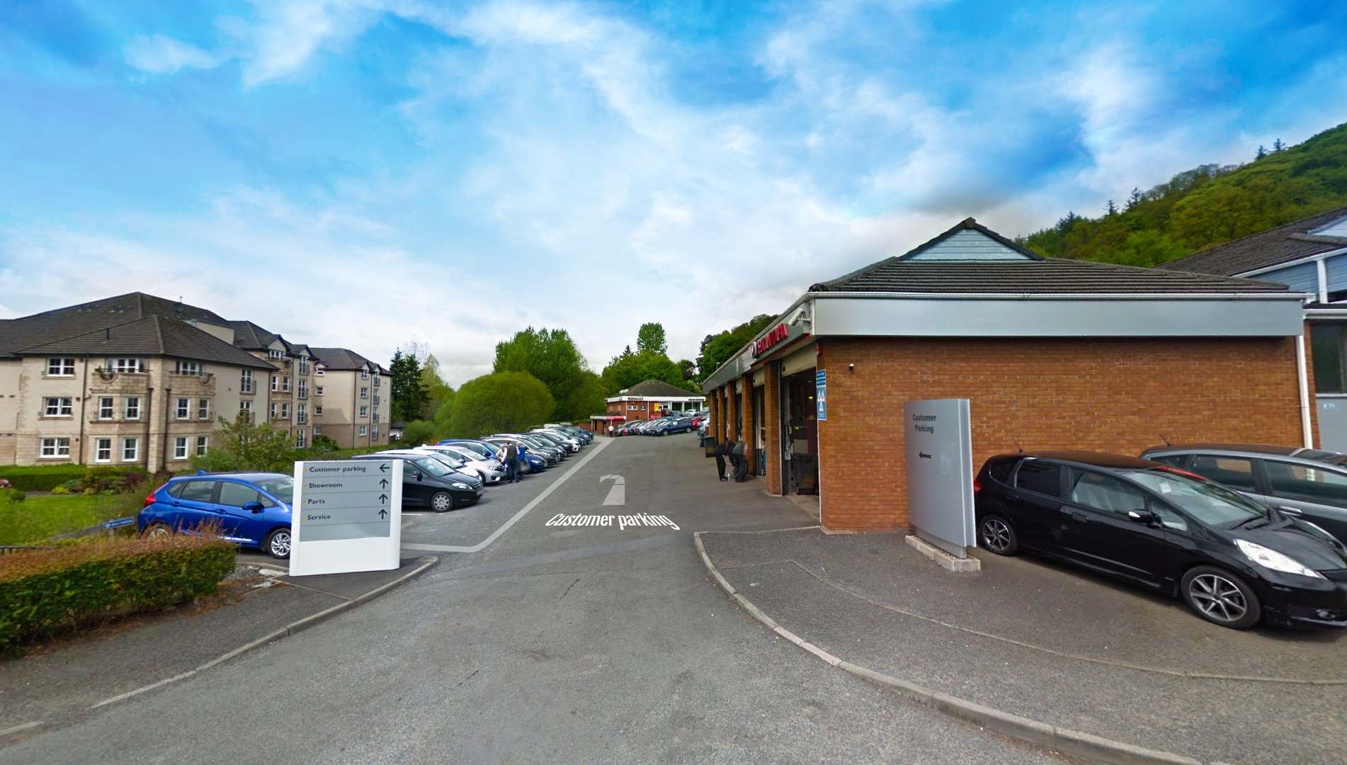 Brown Brothers Honda customer parking area